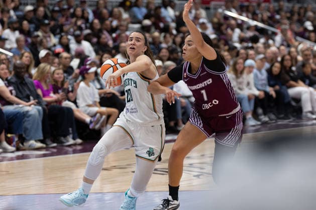 September 20, 2026, Toronto, Ontario, Toronto: Sabrina Lonescu 20 of New York Liberty in action during WNBA, Basketball Damen, USA between Toronto Tempo and New York Liberty at Coca-Cola Colisseum, Toronto on September 20, 2026. WNBA Between Toronto Tempo : New York Liberty  - ZUMAn333 20260920_znp_n333_042 Copyright: xKaxLokxNgx