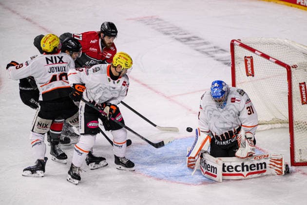 COLOGNE, GERMANY - 20 SEPTEMBER, 2026: Adam Scheel - The PENNY DEL Ice hockey, Eishockey match Koelner Haie vs. Loewen Frankfurt at LANXESS arena.  Copyright: xVitaliixKliuievx