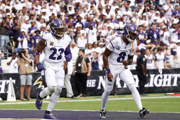Baltimore Ravens running back Derrick Henry (22) celebrates his rushing touchdown with quarterback Lamar Jackson (8) during the first half of an NFL, American Football Herren, USA game against the New Orleans Saints. Sep 20, 2026; Baltimore, MD, USA; at M&T Bank Stadium. New Orleans won 24-17. Mandatory Credit: -Cal Media NFL 2026: Saints Vs Ravens SEP 20 - ZUMAc04_ 20260920_zma_c04_090 Copyright: xMikexBuscherx