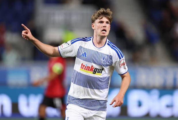 September 20, 2026, Soccer 3rd Division, SV Wehen Wiesbaden vs. MSV Duisburg, from left, goal celebration following the 0–3 goal by Frederik Christensen (MSV Duisburg), goal celebration, celebrating the goal. DFL and DFB regulations prohibit any use of photographs as image sequences and or quasi-video. xdcx Copyright: HMBxMedia Claus