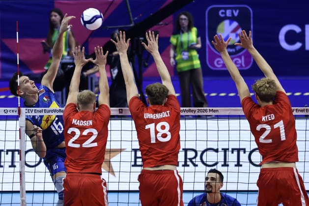 IPA88775827 - Attack by 16 Romano Yuri (Italy) during the Round of 16 match of the CEV Enel EuroVolley 2026 between Italy and Denmark at PalaVela, Turin, Italy, on September 20, 2026, during the Italy vs. Denmark match, CEV EuroVolley Men s match in Turin, Italy, September 20, 2026  Copyright: xValerioxOrigo IPAxSportx xx IPA88775827