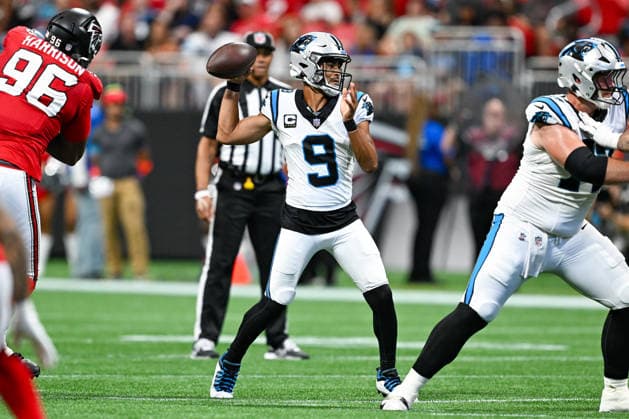 ATLANTA, GA - SEPTEMBER 20: Carolina quarterback Bryce Young (9) drops back to pass during the NFL, American Football Herren, USA game between the Carolina Panthers and the Atlanta Falcons on September 20th, 2026 at Mercedes-Benz Stadium in Atlanta, GA. (Photo by Rich von Biberstein Icon Sportswire) NFL: SEP 20 Panthers at Falcons EDITORIAL USE ONLY Icon260920035