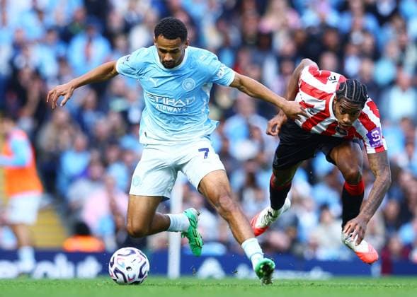 Iliman Ndiaye of Manchester City and Dayann Methalie of Sunderland Manchester City v Sunderland, Premier League, Football, Etihad Stadium, Manchester, UK - 20 Sep 2026Manchester Etihad Stadium United Kingdom EDITORIAL USE ONLY No use with unauthorised audio, video, data, fixture lists, club league logos or live services. Online in-match use limited to 120 images, no video emulation. No use in betting, games or single club league player publications.  Copyright: xMattxWest Shutterstockx 17160119ck