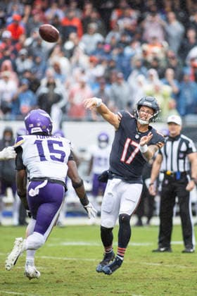 September 20, 2026: Chicago Bears Quarterback Tyson Bagent (17) in action during the NFL, American Football Herren, USA game against the Minnesota Vikings in Chicago, IL. CSM NFL 2026: Vikings Vs Bears SEP 20  - ZUMAc04_ 20260920_zma_c04_186 Copyright: xMikexWulfx