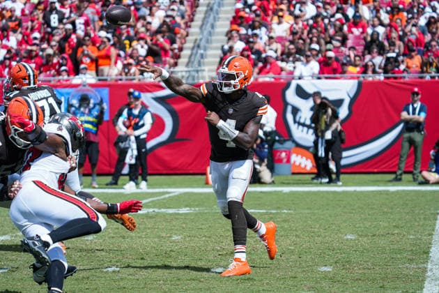Cleveland Browns at Tampa Bay Buccaneers, Tampa Bay, Florida, USA Tampa Bay, Florida, USA, Septemer 20, Cleveland Browns quarterback Deshaun Watson 4 makes a pass at Raymond James Stadium. Copyright: xMartyxJean-Louisx
