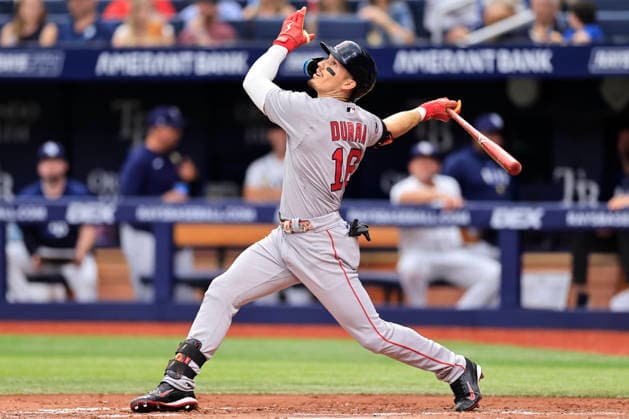 September 20, 2026, St. Petersburg, Florida, USA: Boston Red Sox center fielder Jarren Duran (16) flies out to Tampa Bay Rays left fielder Chandler Simpson (14) during an MLB, Baseball Herren, USA game on September 20, 2026 at Tropicana Field. The Rays beat the Red Sox 5-1. St. Petersburg USA - ZUMAh180 20260920_zsp_h180_015 Copyright: xKimxHukarix
