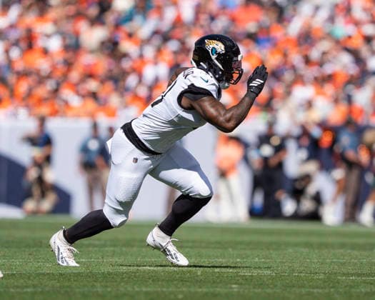 Sep 20, 2026; Jacksonville Jaguars defensive end Josh Hines-Allen (41) rushes the passer during the game between the Denver Broncos and Jacksonville Jaguars in Denver, CO, USA; at Empower Field at Mile High. Mandatory Credit: -Cal Media NFL, American Football Herren, USA 2026: Jaguars Vs Broncos SEP 20  - ZUMAc04_ 20260920_zma_c04_241 Copyright: xDerekxRegensburgerx
