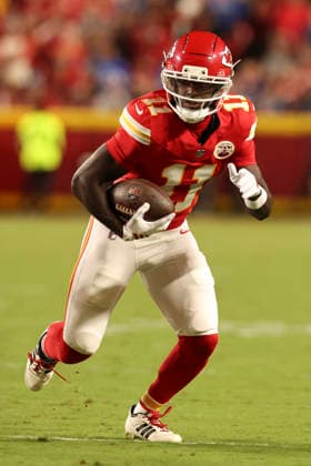 KANSAS CITY, MO - SEPTEMBER 20: Jalen Royals 11 of the Kansas City Chiefs runs after the catch in the second quarter of an NFL, American Football Herren, USA game between the Indianapolis Colts and Kansas City Chiefs on Sep 20, 2026 at Arrowhead Stadium in Kansas City, MO. (Photo by Scott Winters Icon Sportswire) NFL: SEP 20 Colts at Chiefs EDITORIAL USE ONLY Icon2609200756