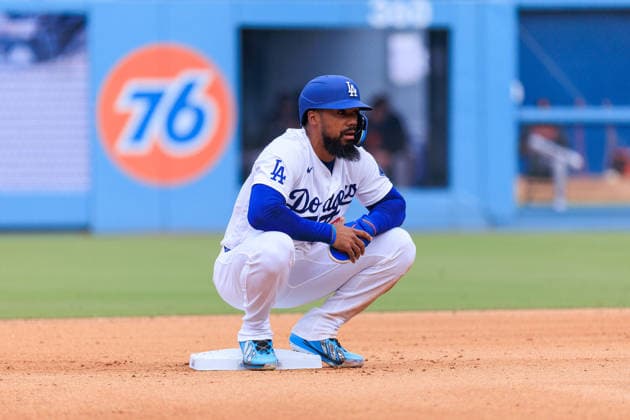 September 20, 2026, Los Angeles, California, USA: Teoscar Hernandez 37 of the Los Angeles Dodgers scores during a regular-season MLB, Baseball Herren, USA game against the San Francisco Giants on Sunday September 20, 2026 at Dodger Stadium in Los Angeles, California. Dodgers defeat Giants, 3-1. JAVIER ROJAS PI Dodgers Defeat Giants, 3-1  - ZUMAp124 20260920_zaa_p124_088 Copyright: xJavierxRojasx