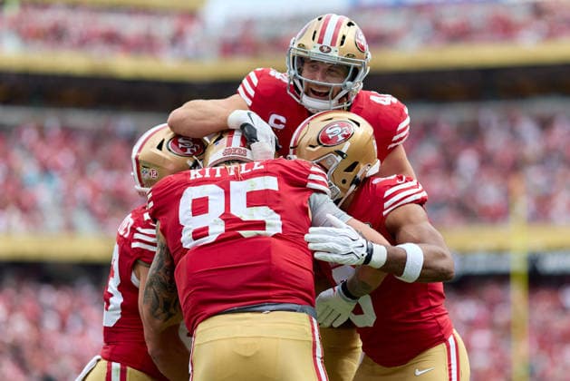 SANTA CLARA, CA - SEPTEMBER 20: Tight end George Kittle (85) of the San Francisco 49ers celebrates with teammates after scoring a touchdown against the Miami Dolphins during a game at Levi s Stadium on September 20, 2026 in Santa Clara, California. (Photo by Robin Alam Icon Sportswire) NFL, American Football Herren, USA SEP 20 Dolphins at 49ers EDITORIAL USE ONLY Icon1642509280449