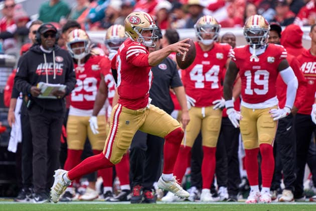 SANTA CLARA, CA - SEPTEMBER 20: Quarterback Brock Purdy (13) of the San Francisco 49ers runs with the football against the Miami Dolphins during a game at Levi s Stadium on September 20, 2026 in Santa Clara, California. (Photo by Robin Alam Icon Sportswire) NFL, American Football Herren, USA SEP 20 Dolphins at 49ers EDITORIAL USE ONLY Icon1642509281349