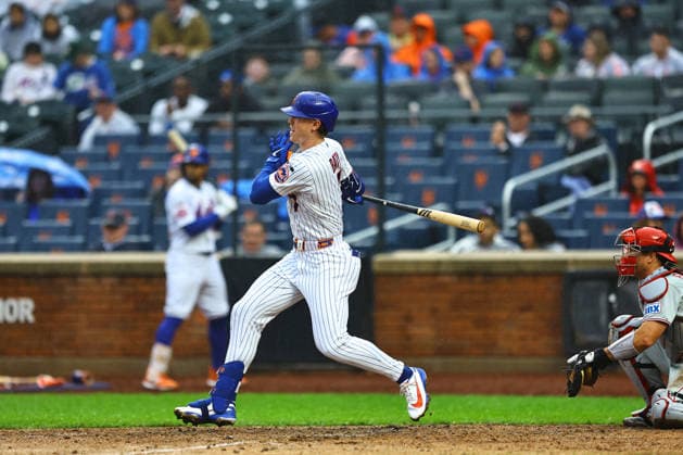 MLB, Baseball Herren, USA Philadelphia Phillies Vs. New York Mets New York Mets Brett Baty 7 singles during the seventh inning of a baseball game against the Philadelphia Phillies at Citi Field in Corona, on September 20, 2026. Flushing N.Y. United States  Copyright: xGordonxDonovanx originalFilename:donovan-mlbphila260920_np1VD.jpg