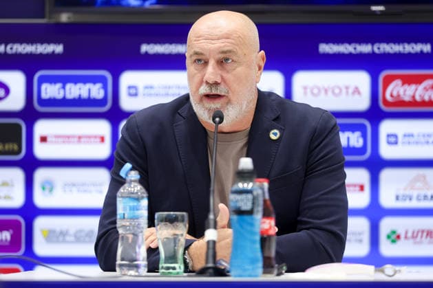 press conference, PK, Pressekonferenz of Bosnia and Herzegovina head coach Sergej Barbarez Bosnia and Herzegovina head coach Sergej Barbarez speaks during a press conference in Sarajevo, Bosnia and Herzegovina, on September 21, 2026, ahead of the UEFA Nations League matches against Poland, Romania and Sweden.  ArminxDurgut PIXSELL
