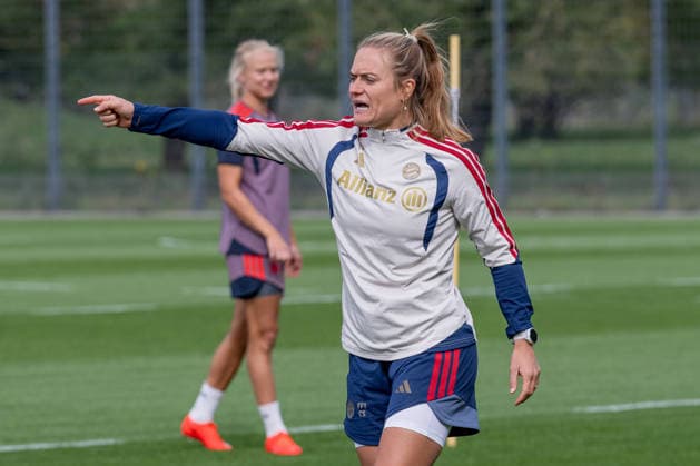 Clara Schoene, Assistant Coach, FC Bayern Munich Women; FC Bayern Munich Women, Soccer, Google Pixel Women s Bundesliga, Final Training Session Before the Champions League, 2026–2027 Season, September 21, 2026; Photo: HMB Media, Franz Feiner Copyright: HMBxMedia FranzxFeiner