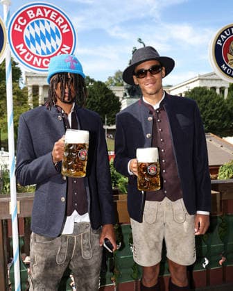 FC Bayern Munich at Oktoberfest 2026: Michael Olise and Jamal Musiala on September 20, 2026, at Oktoberfest in Käfer’s Wiesen Schänke on the Theresienwiese in Munich. Photo: FC Bayern Munich. FC Bayern Munich at Oktoberfest 2026
