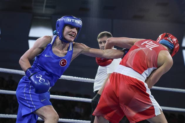 European Boxing Championships in Sofia SOFIA, BULGARIA - SEPTEMBER 21: Turkish boxer Gizem Ozer (blue) competes against Polish opponent Aneta Rygielska (red) during their women s 60kg match at the 2026 European Boxing Championships at Asics Arena in Sofia, Bulgaria, on September 21, 2026. Osmancan Gurdogan Anadolu Sofia Bulgaria. Editorial use only. Please get in touch for any other usage.  Copyright: x2026xAnadoluxOsmancanxGurdoganx