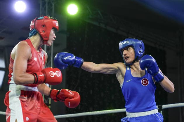 European Boxing Championships in Sofia SOFIA, BULGARIA - SEPTEMBER 21: Turkish boxer Gizem Ozer (blue) competes against Polish opponent Aneta Rygielska (red) during their women s 60kg match at the 2026 European Boxing Championships at Asics Arena in Sofia, Bulgaria, on September 21, 2026. Osmancan Gurdogan Anadolu Sofia Bulgaria. Editorial use only. Please get in touch for any other usage.  Copyright: x2026xAnadoluxOsmancanxGurdoganx
