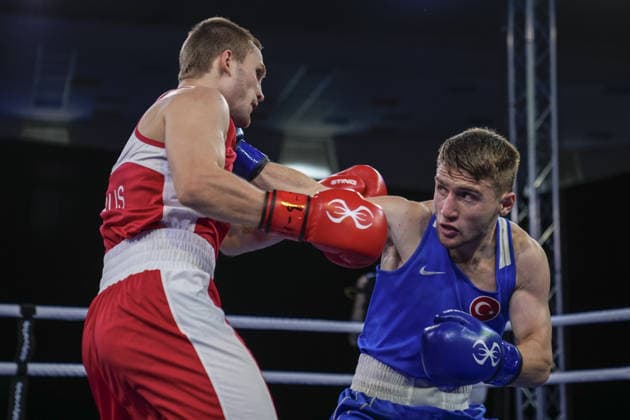 European Boxing Championships in Sofia SOFIA, BULGARIA - SEPTEMBER 21: Turkish boxer Mehmethan Cinar (blue) competes against Russian opponent Vsevolod Shumkov (red) during their men s 60kg match at the 2026 European Boxing Championships at Asics Arena in Sofia, Bulgaria, on September 21, 2026. Osmancan Gurdogan Anadolu Sofia Bulgaria. Editorial use only. Please get in touch for any other usage.  Copyright: x2026xAnadoluxOsmancanxGurdoganx