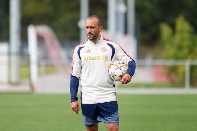 Adrian Negro, FC Bayern Munich, Assistant Coach, GER, FC Bayern Munich Women s Final Training Session, Soccer, UEFA Women s Champions League, 2026–2027 Season, September 21, 2026, GER, FC Bayern Munich Women s Final Training Session, Soccer, UEFA Women s Champions League, 2026–2027 Season, September 21, 2026, Munich Copyright: xEibner-Pressefoto JennixMaulx EP_JML