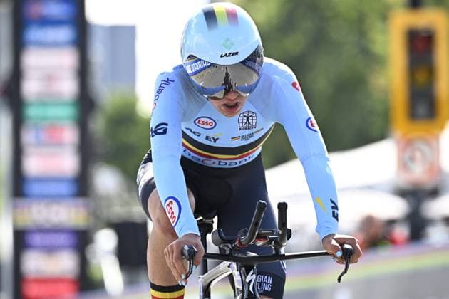 Belgian Luca Vierstraete crosses the finish line to win the bronze medal at the women s U23 individual time trial race (20,3km) at the cycling UCI Road World Championship, WM, Weltmeisterschaft in Montreal, Canada, Monday 21 September 2026. JASPERxJACOBS  x187313097x