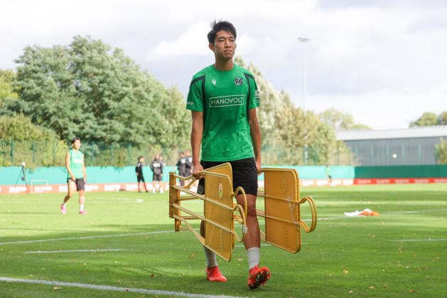 September 21, 2026, xtgx, Soccer, 2. Bundesliga, Hannover 96 Training, emspor, from left: Asuma Ikari, Hannover, DFL, DFB. REGULATIONS PROHIBIT ANY USE OF PHOTOGRAPHS AS IMAGE SEQUENCES AND OR QUASI-VIDEO, Hannover