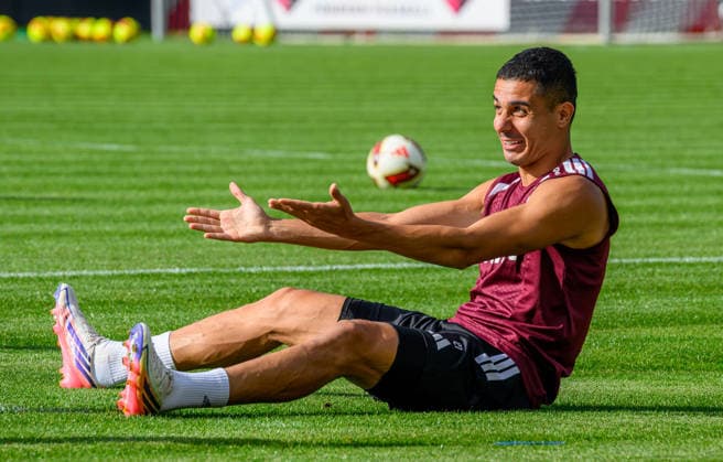 September 21, 2026 Soccer 2 Bundesliga 2026–2027 Season 1 FC Nuremberg FCN Club Training Sports Photo Zink xwoxzix Ioannis Masouras 21, 1 FC Nuremberg FCN gesturing Gesture