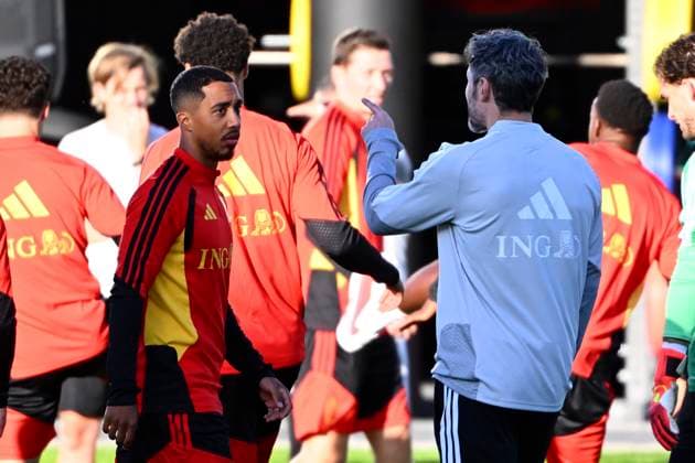 Italy v Belgium - UEFA Nations League 2026 Media Activities 21 09 2026 TUBIZE, BELGIUM - SEPTEMBER 21 : Tielemans Youri midfielder of Belgium, Van Bommel Mark head coach of Belgium pictured during a training session ahead of the UEFA Nations League tournament league phase matchday 1 group A1 match between Italy and Belgium on September 21, 2026 in Tubize, Belgium, 21 09 2026 Tubize Belgium  Copyright: xVincentxKalutx