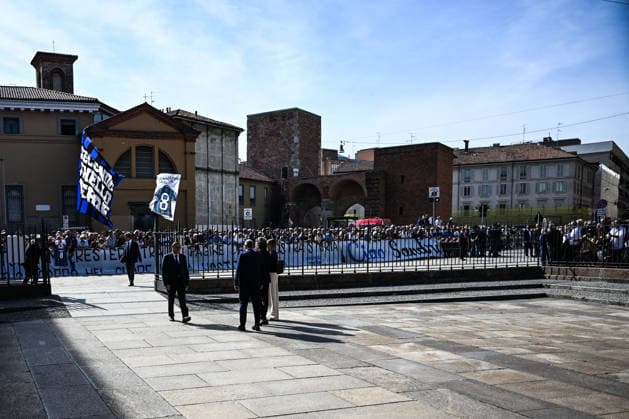 SOCCER - Other - Sandro Mazzola s funeral Photo by IPA ABACAPRESS.COM88806526 - The atmosphere during the funeral for Italian soccer legend Sandro Mazzola at the Basilica of Sant Ambrogio in Milan on September 21, 2026, in Milan, Italy. Credit: Tiziano Ballabio Milano Italy  Copyright: xIPAxSport ABACAx