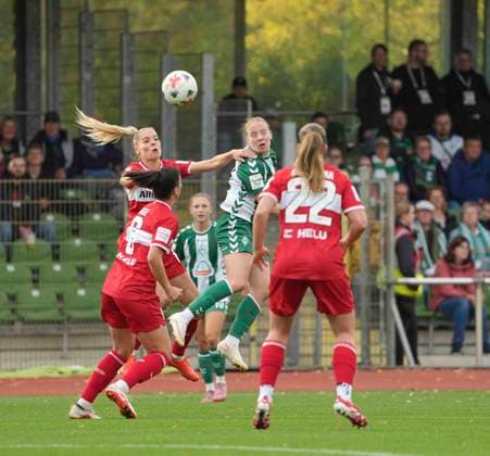 Photo by Dafina REDZEPI: Stuttgart vs. Elena DHONT, Werder Soccer, Google Pixel Women s Bundesliga, Matchday 7 on Mon, Sept. 21, 2026, Werder Bremen vs. VfB Stuttgart