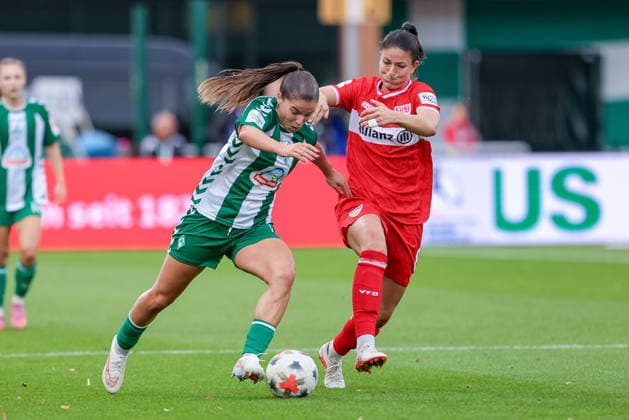 v li Luna Vanzeir (SV Werder Bremen, 13) and Chantal Hagel (VfB Stuttgart, 6) in a one-on-one, duel, dynamic moment, action, game scene, DFB REGULATIONS PROHIBIT ANY USE OF PHOTOGRAPHS AS SEQUENCE IMAGES AND OR VIDEO-LIKE PHOTO SERIES DFB REGULATIONS PROHIBIT ANY USE OF PHOTOGRAPHS AS IMAGE SEQUENCES AND OR QUASI-VIDEO, September 21, 2026, Bremen, Germany, Soccer, Google Pixel Women’s Bundesliga, SV Werder Bremen vs. VfB Stuttgart xobx