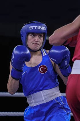 2026 European Boxing Championships in Bulgaria SOFIA, BULGARIA - SEPTEMBER 21: Esra Yildiz Kahraman (blue) of Turkiye competes against Elise Glynn (red) of England in the women s 57kg category during the 2026 European Boxing Championships at Asics Arena in Sofia, Bulgaria, on September 21, 2026. Osmancan Gurdogan Anadolu Sofia Bulgaria. Editorial use only. Please get in touch for any other usage.  Copyright: x2026xAnadoluxOsmancanxGurdoganx