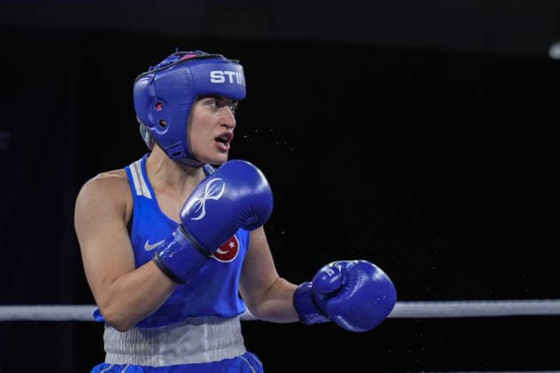 2026 European Boxing Championships in Bulgaria SOFIA, BULGARIA - SEPTEMBER 21: Esra Yildiz Kahraman (blue) of Turkiye competes against Elise Glynn (red) of England in the women s 57kg category during the 2026 European Boxing Championships at Asics Arena in Sofia, Bulgaria, on September 21, 2026. Osmancan Gurdogan Anadolu Sofia Bulgaria. Editorial use only. Please get in touch for any other usage.  Copyright: x2026xAnadoluxOsmancanxGurdoganx
