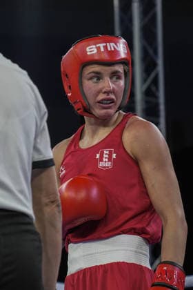 2026 European Boxing Championships in Bulgaria SOFIA, BULGARIA - SEPTEMBER 21: Esra Yildiz Kahraman (blue) of Turkiye competes against Elise Glynn (red) of Great Britain during the women s 57 kg category match at the 2026 European Boxing Championships at the Asics Arena in Sofia, Bulgaria on September 21, 2026. Osmancan Gurdogan Anadolu Sofia Bulgaria. Editorial use only. Please get in touch for any other usage.  Copyright: x2026xAnadoluxOsmancanxGurdoganx