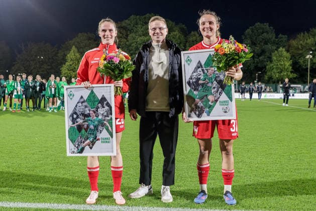 From left: Reena Wichmann (VfB Stuttgart, 28), Dominik Kupilas (Head of Women’s Soccer Internationalization, SV Werder Bremen), and Verena Wieder (VfB Stuttgart, 31) at the farewell ceremony for former SV Werder Bremen players leaving the club, farewell, DFB REGULATIONS PROHIBIT ANY USE OF PHOTOGRAPHS AS IMAGE SEQUENCES AND OR VIDEO-LIKE PHOTO SERIES DFB REGULATIONS PROHIBIT ANY USE OF PHOTOGRAPHS AS IMAGE SEQUAND OR QUASI-VIDEO, September 21, 2026, Bremen, Germany, Soccer, Google Pixel Women’s Bundesliga, SV Werder Bremen vs. VfB Stuttgart xobx