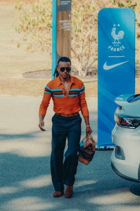 Jules Koundé - Les joueurs de l équipe de France de football arrivent au centre d entraînement de la Fédération française de football (FFF) à Clairefontaine-en-Yvelines, France, le 21 septembre 2026, pour une séance d entraînement à quatre jours du match de Ligue des Nations de l UEFA opposant la France à la Turquie. Ce rassemblement marque les débuts de l équipe de France sous la direction de son nouvel entraîneur, Zinédine Zidane, nommé le 28 juillet 2026 pour un contrat de quatre ans. La Ligue des Nations, compétition remportée par la France en 2021, mobilisera l attention de Zidane dans les mois à venir, avant le tirage au sort des éliminatoires de l Euro 2028 prévu début décembre. FFF via Bestimage French national football team arrive at the French Football Federation (FFF) training center in Clairefontaine-en-Yvelines, France, on September 21, 2026, for a training session four days before the UEFA Nations League match between France and Turkey. This gathering marks the team s debut under its new head coach, Zinédine Zidane, who was appointed on July 28, 2026, on a four-year contract. The Nations League—a competition France won in 2021—will be a key focus for Zidane in the coming months, ahead of the Euro 2028 qualifying draw scheduled for early December. Clairefontaine-en-Yveline France Copyright: xBoby FFFxviaxBestimagexBoby FFFxviaxBestimagex