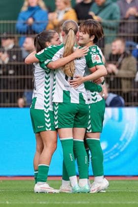 From left: Luna Vanzeir (SV Werder Bremen, 13), Marie Gmeineder (SV Werder Bremen, 6), and goal scorer Mei Shimada (SV Werder Bremen, 8) celebrating the goal, celebration, celebrating, celebrating, optimistic, game scene, highlight, joy over the 1–0 goal, DFB REGULATIONS PROHIBIT ANY USE OF PHOTOGRAPHS AS SEQUENCE IMAGES AND OR VIDEO-LIKE PHOTO SERIES DFB REGULATIONS PROHIBIT ANY USE OF PHOTOGRAPHS AS IMAGE SEQUENCES AND OR QUASI-VIDEO, September 21, 2026, Bremen, Germany, Soccer, Google Pixel Women’s Bundesliga, SV Werder Bremen vs. VfB Stuttgart xobx