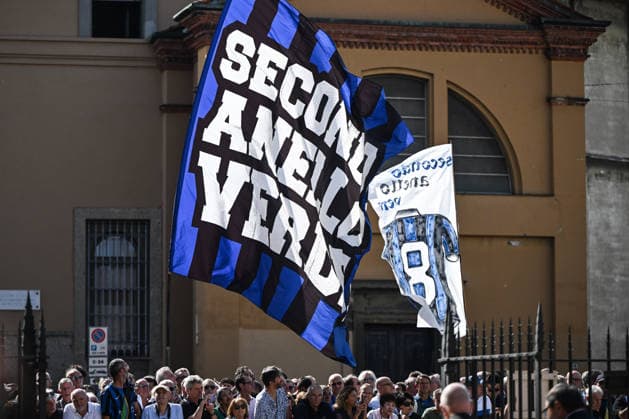 The Funeral Of Sandro Mazzola In Milan Funeral for Italian footballer Sandro Mazzola at the Basilica of Sant Ambrogio in Milan, Italy, on September 21, 2026. Milano Italy Italy  Copyright: xTizianoxBallabiox originalFilename:ballabio-thefuner260921_npqlv.jpg
