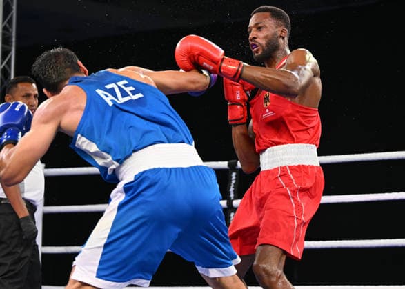 2026 European Boxing Elite Championships In Sofia - Quarter-Finals SOFIA, BULGARIA - SEPTEMBER 21: Mouxime Abdoulay of Germany (red) during a fight against Saidjamshid Jafarov of Azerbaijan (blue) in Elite Men s 75kg division Round of 16 match at the 2026 European Boxing Elite Championships in Sofia, Bulgaria, on September 21, 2026. Sofia Bulgaria  Copyright: xArturxWidakx originalFilename:widak-european260921_npqeP.jpg