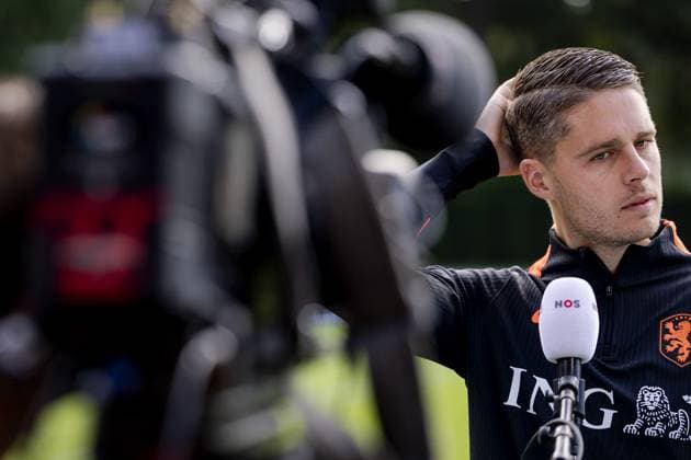 ZEIST - Joey Veerman speaks to the press at the KNVB Campus in Zeist in preparation for the Nations League matches against Germany, Serbia, Greece, and Serbia. ROBIN VAN LONKHUIJSEN ANP xVIxANPxSportx xxANPxIVx 569637826 originalFilename: 569637826.jpg