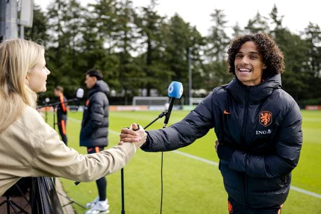ZEIST - Noa Vahle and Gjivai ZechiÃ«l at the KNVB Campus in Zeist in preparation for the Nations League matches against Germany, Serbia, Greece, and Serbia. ROBIN VAN LONKHUIJSEN ANP xVIxANPxSportx xxANPxIVx 569638987 originalFilename: 569638987.jpg