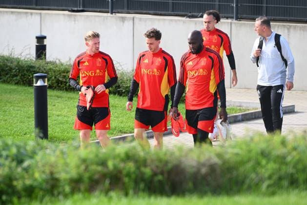 Italy v Belgium - UEFA Nations League 2026 Media Activities 22 09 2026 TUBIZE, BELGIUM - SEPTEMBER 22 : De Bruyne Kevin forward of Belgium, De Cuyper Maxim defender of Belgium, Lukaku Romelu forward of Belgium pictured during a training session ahead of the UEFA Nations League tournament league phase matchday 1 group A1 match between Italy and Belgium on September 22, 2026 in Tubize, Belgium, 22 09 2026 Tubize Belgium  Copyright: xVincentxKalutx