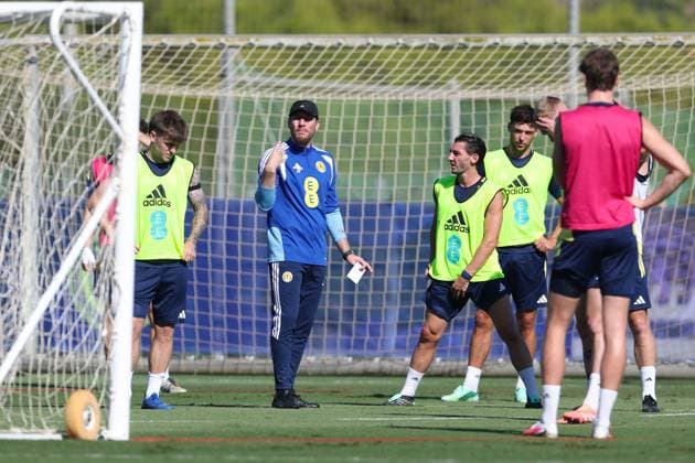 Ben Gannon-Doak, SÃ bastien Pocognoli, Billy Gilmour Scotland Team Training, International Football, La Manga Club, Murcia, Spain - 22 Sep 2026 La Manga Club Murcia Spain  Copyright: xSergioxLopez Shutterstockx 17162755m