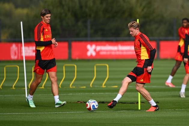 Italy v Belgium - UEFA Nations League 2026 Media Activities 22 09 2026 TUBIZE, BELGIUM - SEPTEMBER 22 : De Ketelaere Charles midfielder of Belgium, De Bruyne Kevin forward of Belgium pictured during a training session ahead of the UEFA Nations League tournament league phase matchday 1 group A1 match between Italy and Belgium on September 22, 2026 in Tubize, Belgium, 22 09 2026 Tubize Belgium  Copyright: xVincentxKalutx