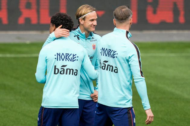 Training with the Norwegian Men s National Soccer Team, Oslo, September 22, 2026: Norway s Oscar Bobb, Erik Botheim, and Odin Bjortuft during a training session with the Norwegian Men s National Soccer Team at Ullevaal Stadium, in preparation for the Nations League matches against Denmark, Portugal, and Wales. Photo by Stian Lysberg Solum, NTB, Oslo, Norway. EDITORIAL USE ONLY. RESTRICTED USE FOR BETTING COMPANIES Copyright: xStianxLysbergxSolumx xNTBx