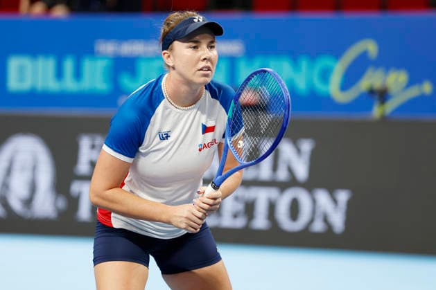 Linda Noskova, a Czech tennis player, during the warm-up before the Czech Republic vs. Great Britain match in the final round of the 2026 Billie Jean King Cup, September 22, 2026, Shenzhen, China. (CTKxPhoto PavelxLebeda) CTKPhotoF202609220004701  CTKPhotoF202609220004701