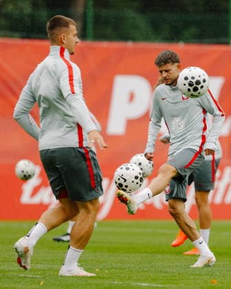 22.09.2026 WARSZAWA - WAWER, BOISKO KS ZWAR MIEDZYLESIE PILKA NOZNA (FOOTBALL) ZGRUPOWANIE REPREZENTACJI POLSKI TRENING REPREZENTACJI POLSKI NZ SEBASTIAN SZYMANSKI FOTO LUKASZ GROCHALA CYFRASPORT NEWSPIX.PL --- newspix.pl LIGA NARODOW UEFA PILKA NOZNA SEZON 2026 2027 --- UEFA NATIONS LEAGUE 