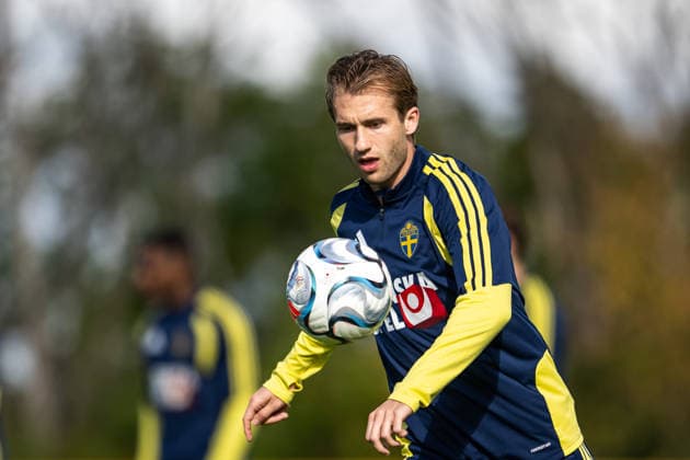 September 22, 2026: Benjamin Nygren of the Swedish men’s national soccer team at a training session on September 22, 2026 in Stockholm. Photo: Johanna Säll, BILDBYRAN, code JL JL0630. soccer, football, fotball, Nations League, UEFA Nations League, practice, training, Sweden, Sweden A, bbeng  Copyright: JOHANNAxSÄLL BB260922BB246