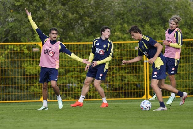 STOCKHOLM, SWEDEN 20260922 Sweden s Yasan Ayari, Elliot Stroud, Hampus Skoglund, and Sebastian Nanasi, members of the men s soccer team, gather at Bosön in Stockholm ahead of the upcoming Nations League matches STOCKHOLM SWEDEN x10050x  Copyright: xPontusxLundahl TTx FOOTBALL MEN GATHER IN STOCKHOLM