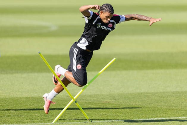 Eintracht Frankfurt Training: Otavio, Eintracht Frankfurt, 5. Eintracht Frankfurt training session on September 22, 2026, at Deutsche Bank Park in Frankfurt am Main, Frankfurt am Main, Hesse, Germany, Deutsche Bank Park