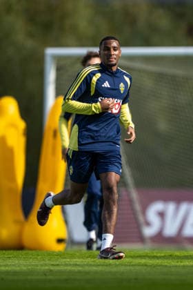 September 22, 2026: Paulos Abraham of the Swedish men’s national soccer team at a training session on September 22, 2026 in Stockholm. Photo by Johanna Säll, BILDBYRAN, code JL JL0630: soccer, football, fotball, Nations League, UEFA Nations League, training, practice, Sweden, Sweden A, bbeng  Copyright: JOHANNAxSÄLL BB260922BB281